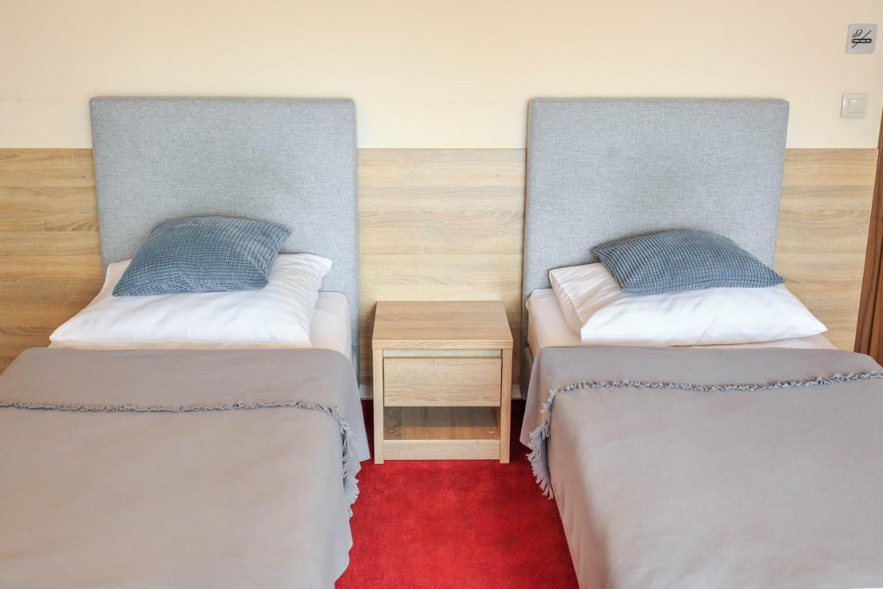 Botanik Hostel Poznaň Exteriér fotografie